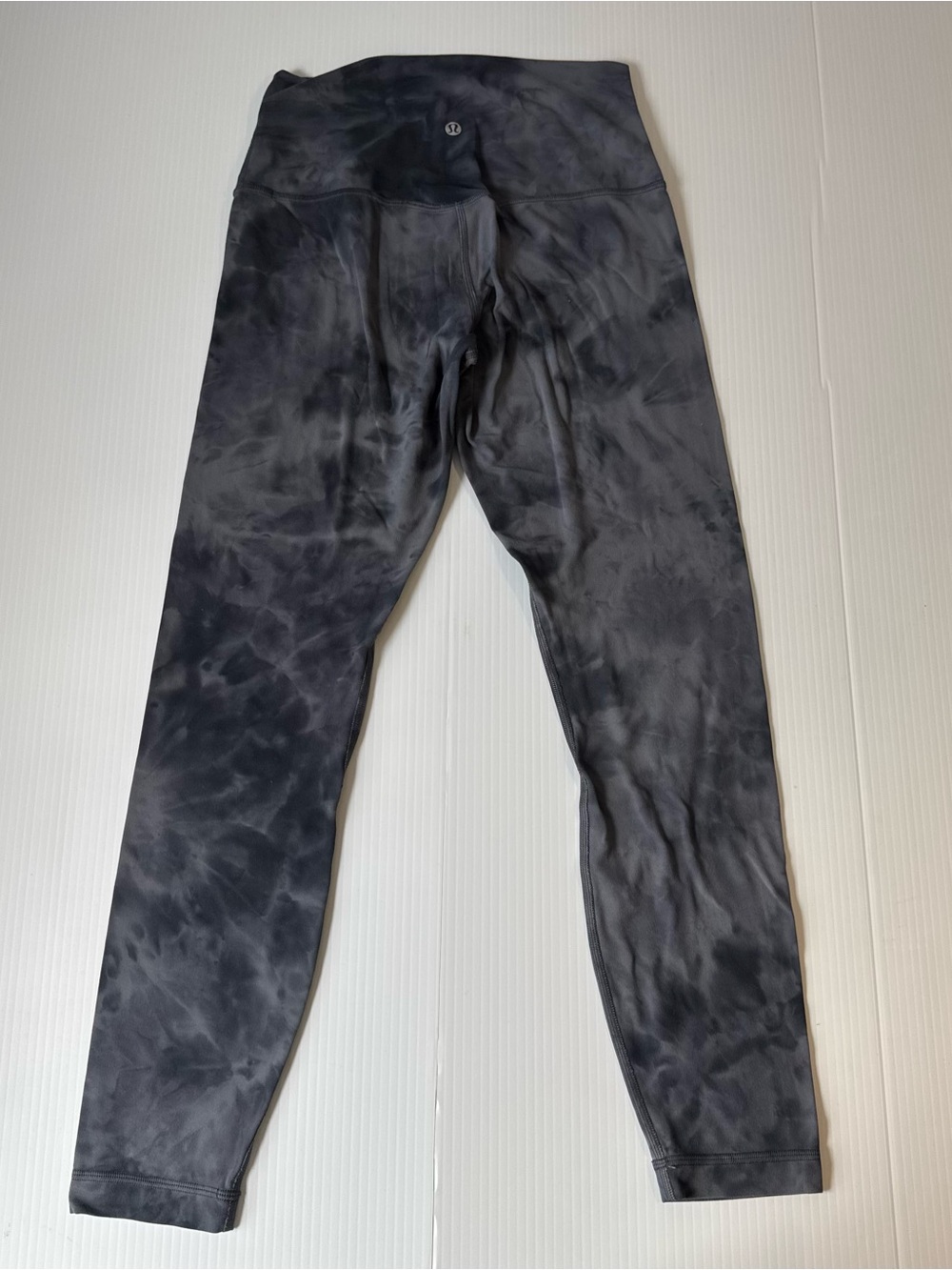 Lululemon Size 6 Align High Rise 25” Tie Dye Gray Black Yoga Leggings Nulu Gym